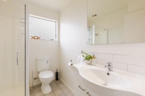Photo of property in 94 Wynyard Crescent, Tamatea, Napier, 4112