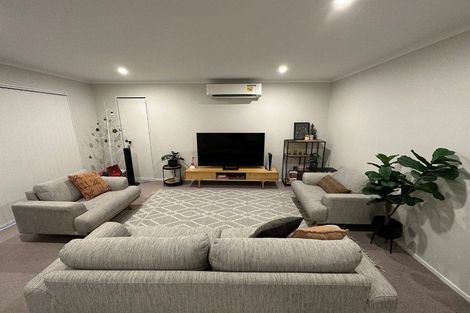 Photo of property in 11 Waenganui Road, Hobsonville, Auckland, 0616