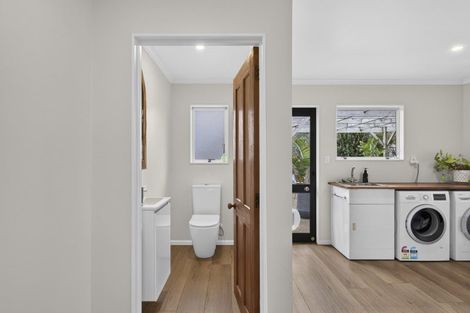 Photo of property in 1a Lismore Street, Strandon, New Plymouth, 4312