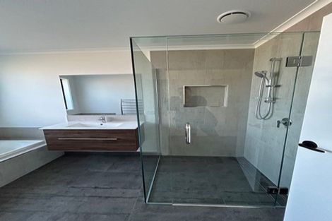 Photo of property in 16 Songpa Street, Halswell, Christchurch, 8025