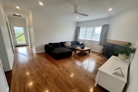 Photo of property in 2 Brassey Street, Waverley, 4510
