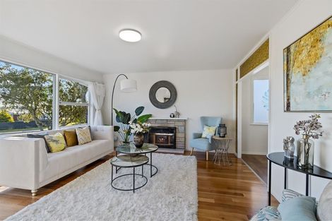 Photo of property in 32 Kirrie Avenue, Te Atatu South, Auckland, 0610