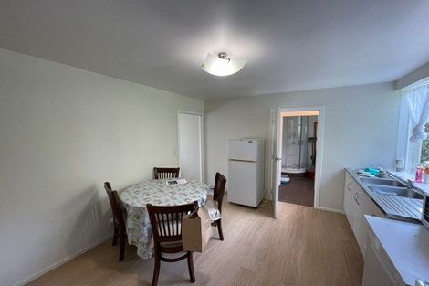 Photo of property in 1/9 Pemberton Avenue, Bayview, Auckland, 0629