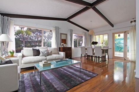 Photo of property in 9 Miramar Place, Pakuranga, Auckland, 2010