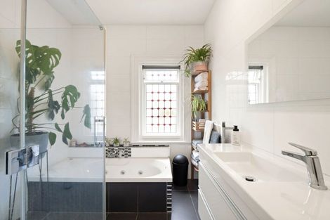 Photo of property in 77 Bedford Street, Saint Clair, Dunedin, 9012