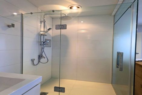 Photo of property in 19 Millstream Drive, Henderson, Auckland, 0610