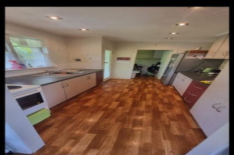 Photo of property in 3 Shackleton Grove, Stokes Valley, Lower Hutt, 5019