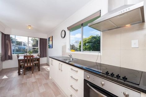 Photo of property in 1 Ronald Place, Manurewa, Auckland, 2102