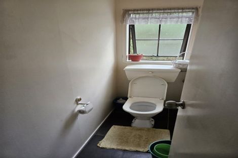 Photo of property in 19 Hiwihau Place, Glenfield, Auckland, 0629