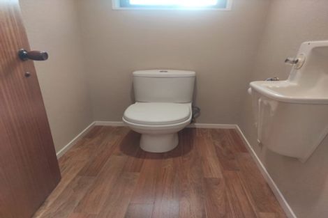 Photo of property in 10 Titoki Avenue, Waipahihi, Taupo, 3330