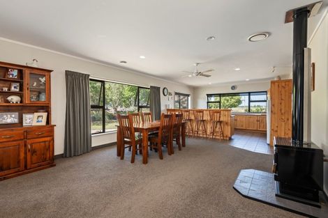 Photo of property in 168 Parewanui Road, Bulls, 4894