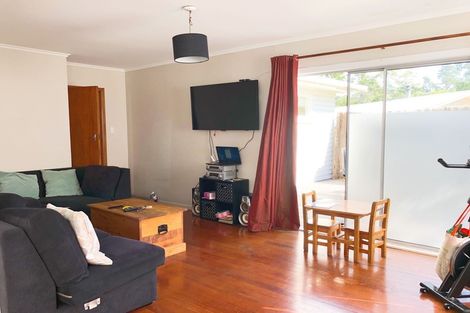 Photo of property in 24 Matama Road, Glen Eden, Auckland, 0602