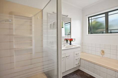 Photo of property in 6 Bouverie Crescent, Flagstaff, Hamilton, 3210