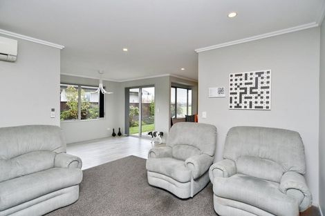 Photo of property in 19 Lancewood Way, Rangiora, 7400