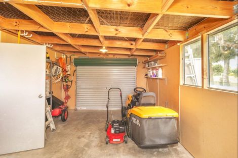 Photo of property in 382 Kimberley Road, Levin, 5571