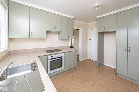 Photo of property in 26 Selwyn Crescent, College Estate, Whanganui, 4500
