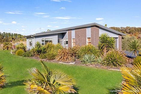 Photo of property in 76 Waitarere Rise Avenue, Waitarere, Levin, 5510