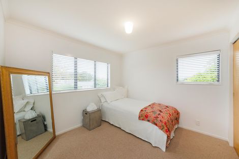 Photo of property in 3 Winston Avenue, Hokowhitu, Palmerston North, 4410