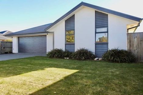 Photo of property in 55 Sequoia Way, Rangiora, 7400