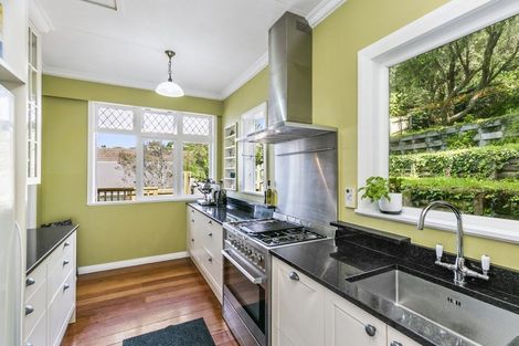 Photo of property in 35 Buckingham Street, Melrose, Wellington, 6023