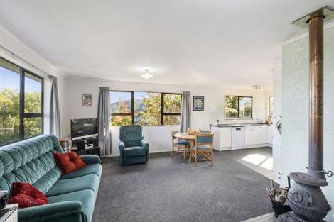 Photo of property in 63b Lord Street, Stokes Valley, Lower Hutt, 5019