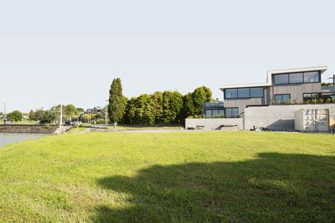 Photo of property in 69 West End Road, Westmere, Auckland, 1022