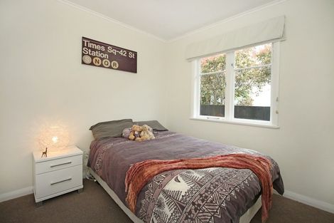Photo of property in 5 Stirling Crescent, Hokowhitu, Palmerston North, 4410
