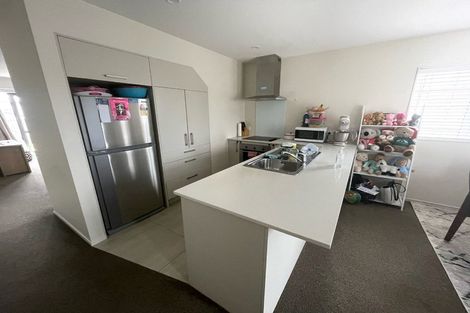 Photo of property in 25 Divide Loop, Takanini, 2112