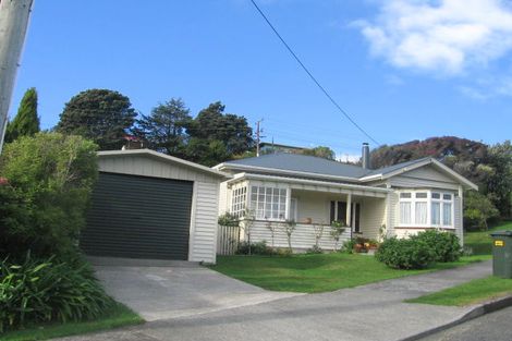 Photo of property in 15 Arawhata Street, Ranui, Porirua, 5024