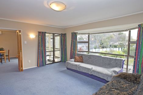 Photo of property in 1 Springdale Grove, Fitzherbert, Palmerston North, 4410