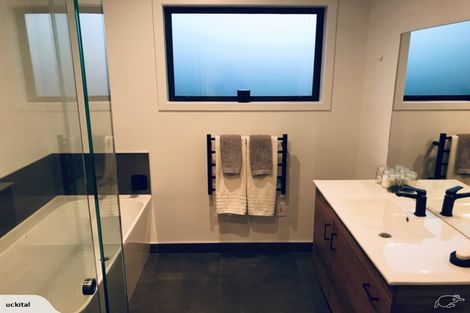 Photo of property in 10 Alice Burn Drive, Luggate, Cromwell, 9383