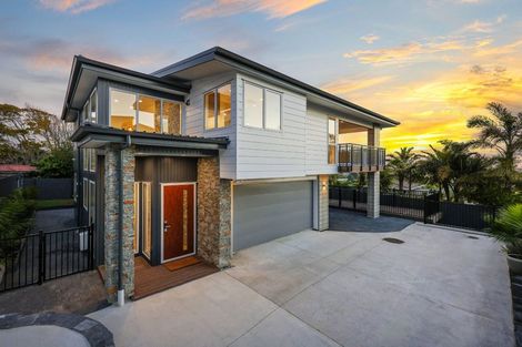 Photo of property in 50 Bleakhouse Road, Howick, Auckland, 2014