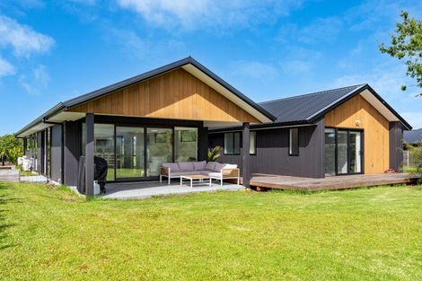 Photo of property in 2 William Gilbert Drive, Mangawhai, 0505