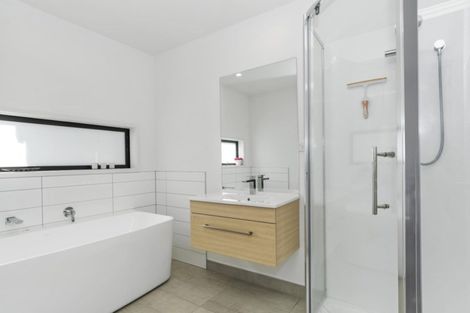 Photo of property in 272 Ballintoy Park Drive, Welcome Bay, Tauranga, 3175