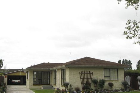 Photo of property in 23 Te Maru Place, Redwood, Christchurch, 8051