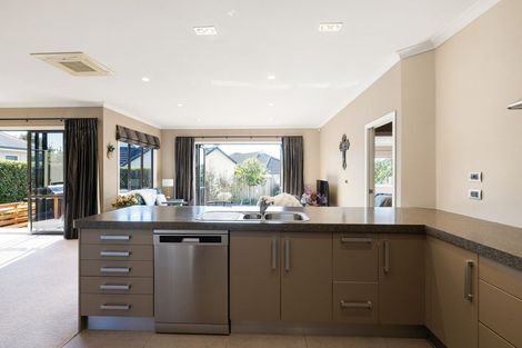 Photo of property in 20 Gibbston Close, Huntington, Hamilton, 3210