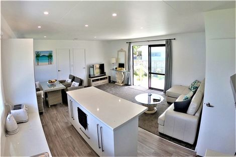 Photo of property in 9 Meenas Place, Cable Bay, 0420