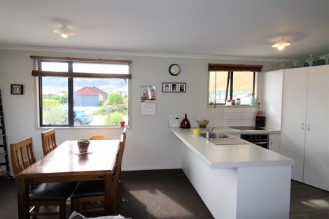 Photo of property in 21 Missy Crescent, Mount Pisa, Cromwell, 9383