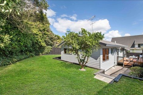 Photo of property in 39 Catalina Crescent, Forrest Hill, Auckland, 0620