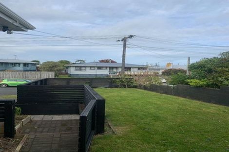 Photo of property in 17 Clearmont Crescent, Blagdon, New Plymouth, 4310
