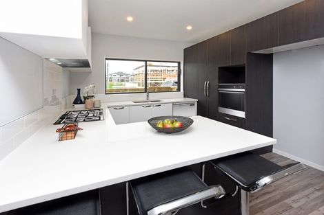 Photo of property in 5d Mcquoids Road, Flat Bush, Auckland, 2019