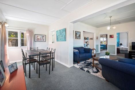 Photo of property in 27 Bond Street, Foxton Beach, Foxton, 4815