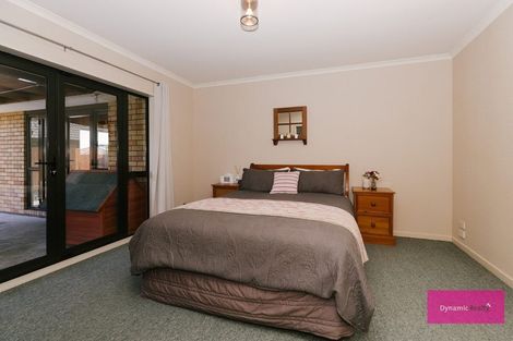 Photo of property in 10 Woodgate Court, Fitzherbert, Palmerston North, 4410