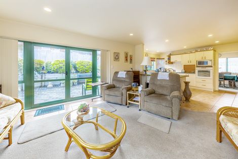 Photo of property in 5 Rathmar Drive, Manurewa, Auckland, 2105