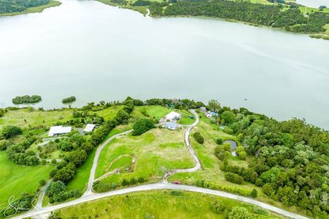 Photo of property in 429 Heatley Road, Whakapirau, Maungaturoto, 0583