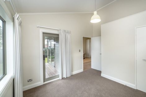 Photo of property in 32a Main Street, Hospital Hill, Napier, 4110