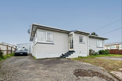 Photo of property in 96 Omata Road, Marfell, New Plymouth, 4310
