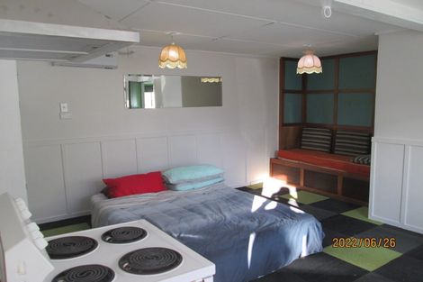 Photo of property in 6 Aranui Street, Maupuia, Wellington, 6022