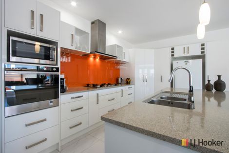 Photo of property in 48 Hanlen Avenue, Waihi Beach, 3611