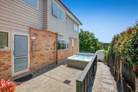 Photo of property in 7 Kingtide Place, Red Beach, 0932